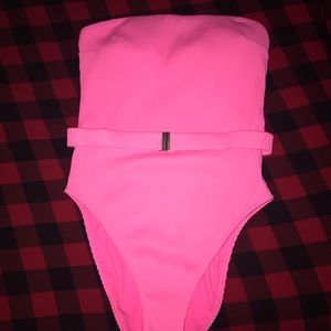 One piece swim suit